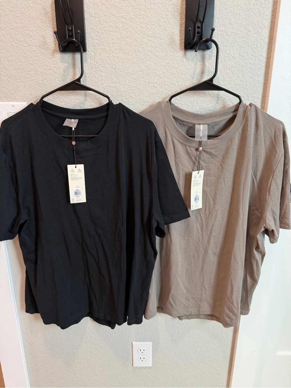 Classic Short Sleeve Crewneck Tee - Black & Taupe